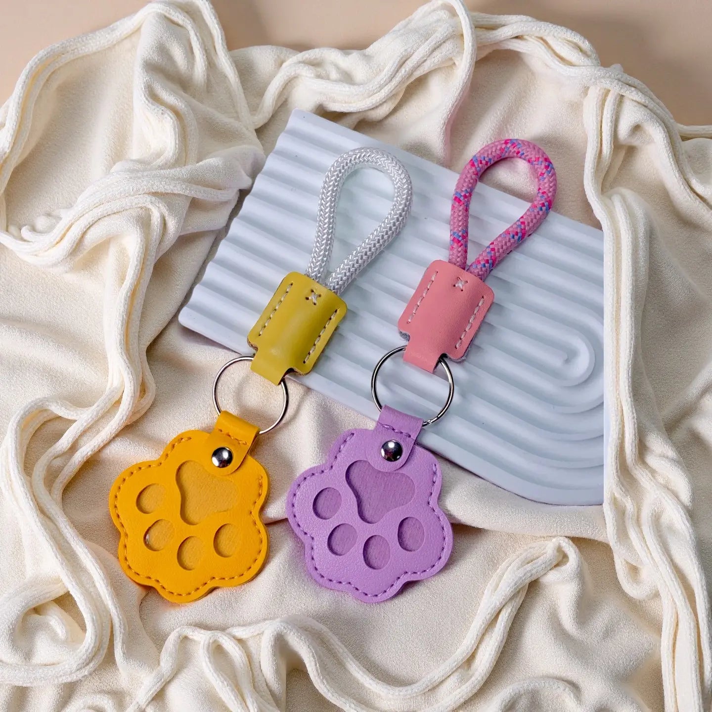 Pet Fur Memory Charm Leather Keychain Keepsake for Dogs